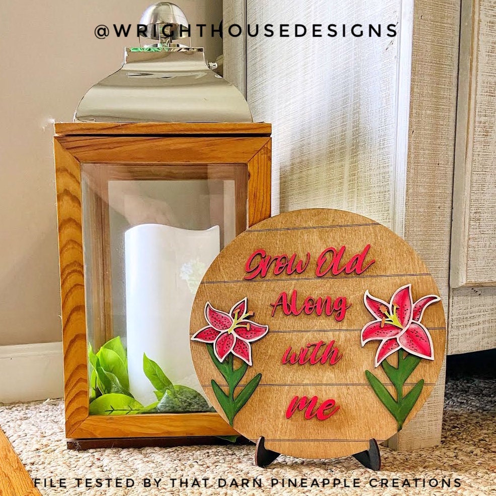 Stargazer Lily Simple Floral Shelf Sitter Sign - Round Sign Making and DIY Kits - Beginner Cut File For Glowforge Lasers - Digital SVG File