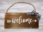 Load image into Gallery viewer, Welcome Arrow Word Art - Rustic Farmhouse - Reclaimed Pallet Plank Board Sign - Wooden Wall Art - Bookshelf Decor and She Shed Signs
