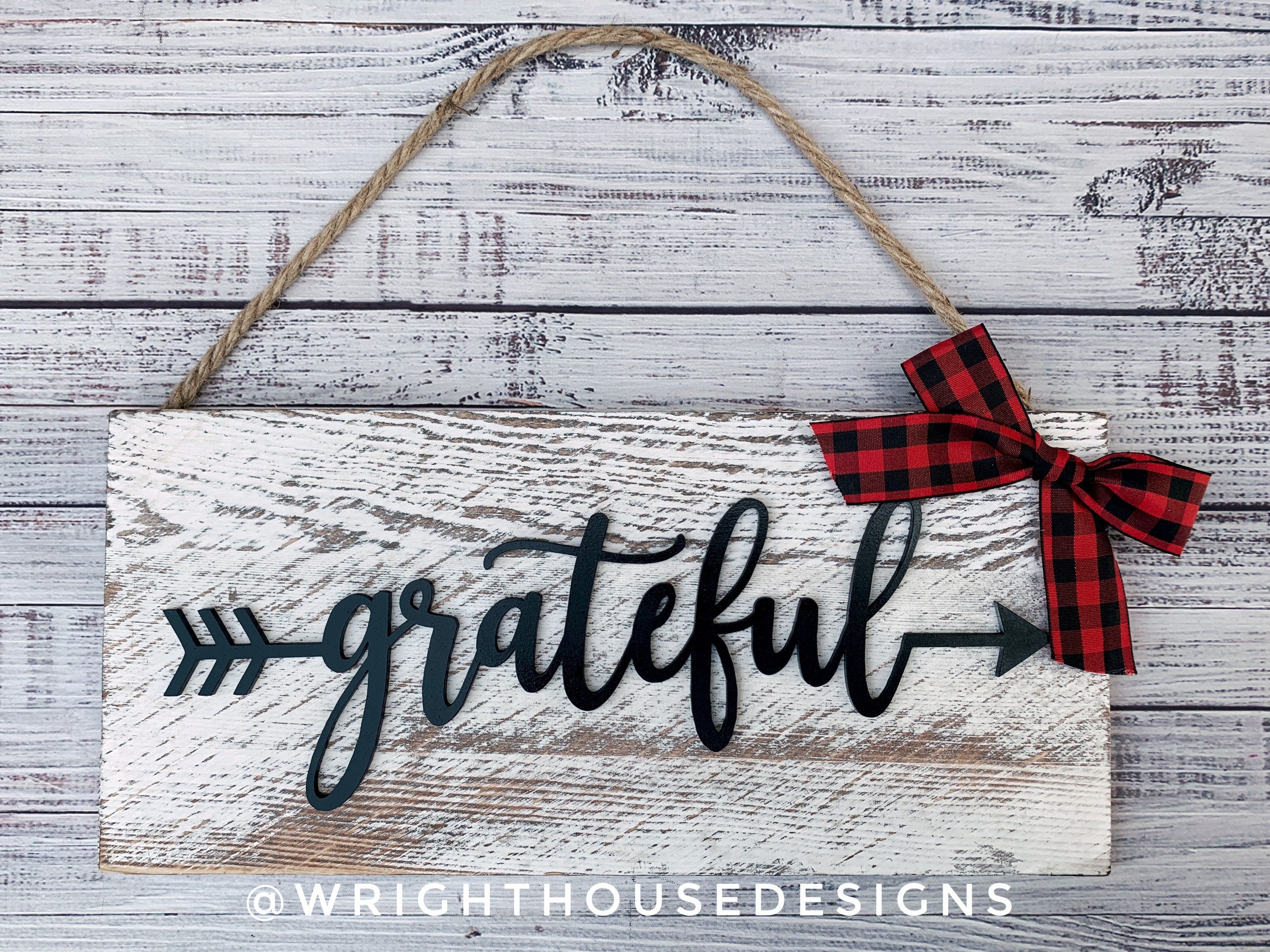 Grateful Arrow Word Art - Rustic Farmhouse - Whitewash Reclaimed Wood Plank Board Sign - Wooden Wall Art - Home Decor and She Shed Signs
