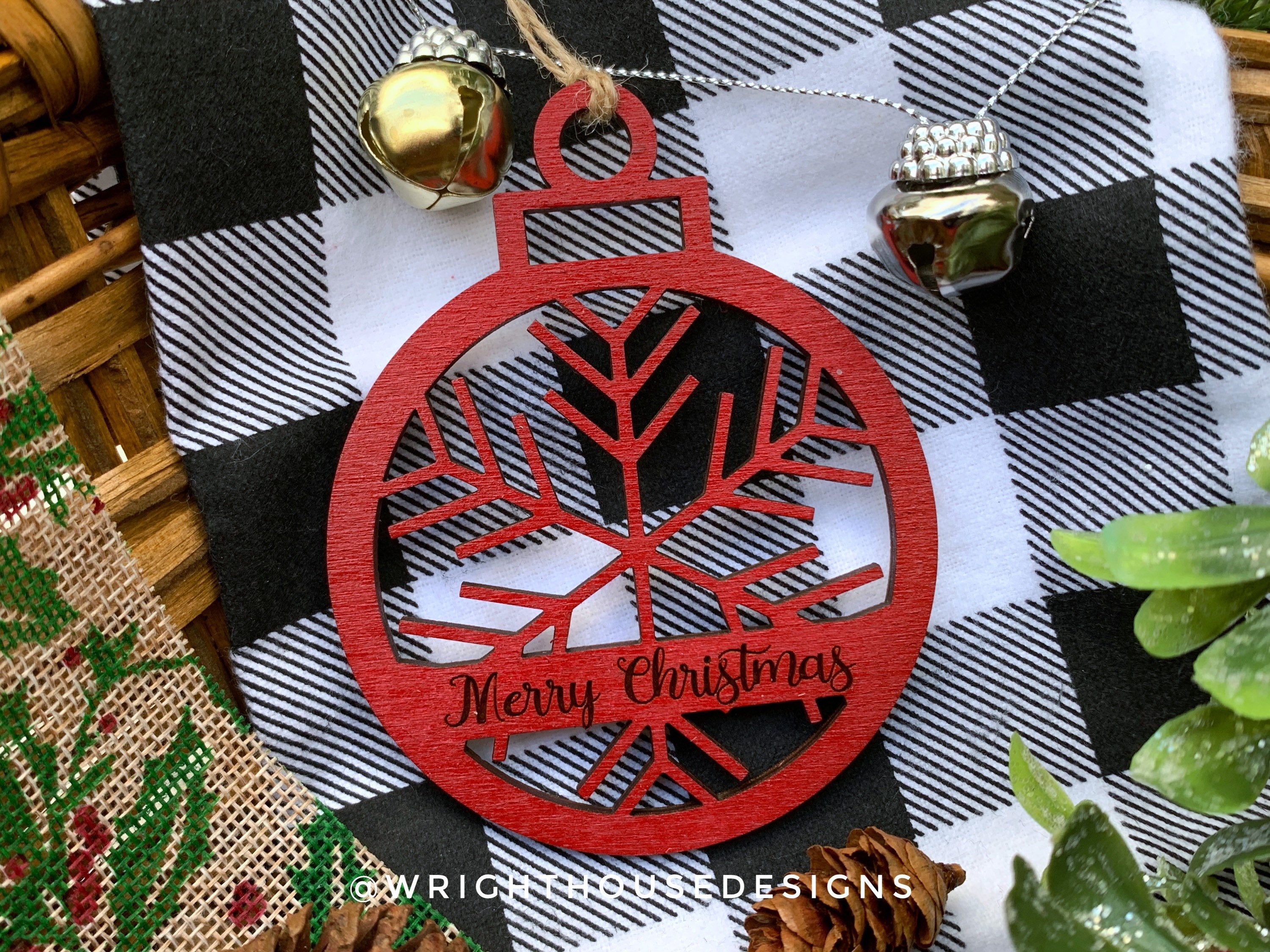 Engraved Family Names and Christmas Wishes - Personalized - Wooden Snowflake - Christmas Tree Ornament