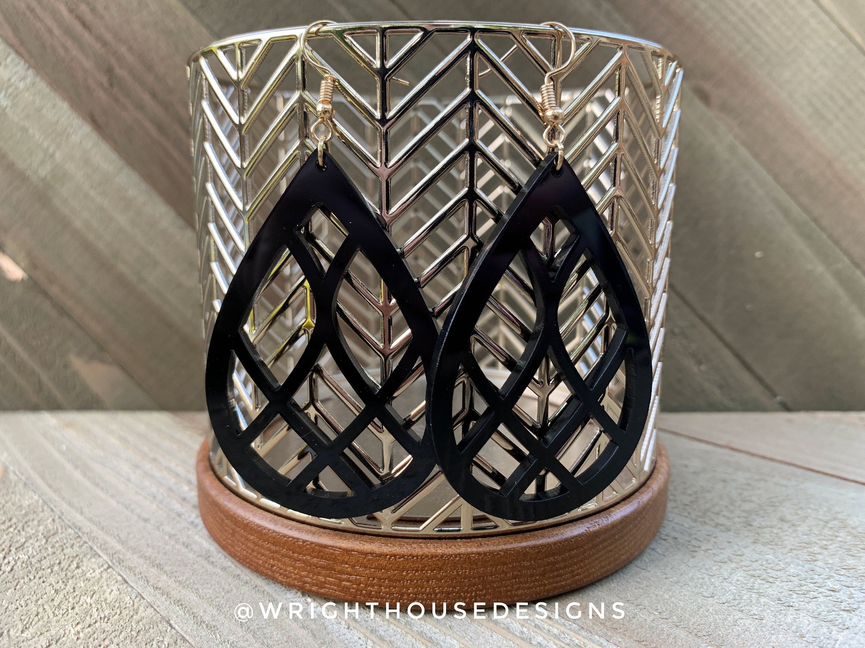Pretzel Pattern Style Black Acrylic - Geometric Pattern Earrings