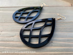 Load image into Gallery viewer, Pretzel Pattern Style Black Acrylic - Geometric Pattern Earrings
