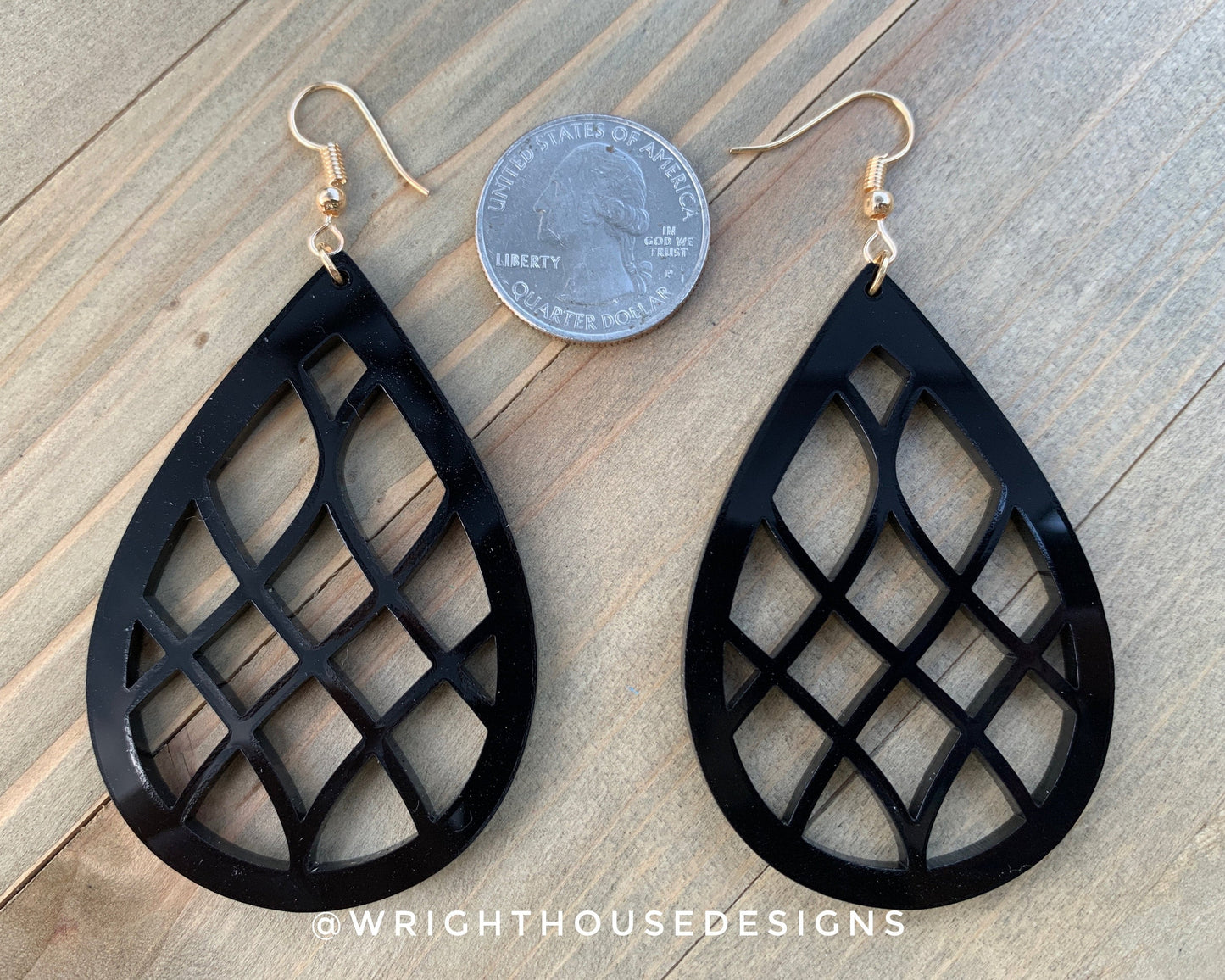 Criss-cross Link Pattern Style Black Acrylic - Geometric Pattern Earrings