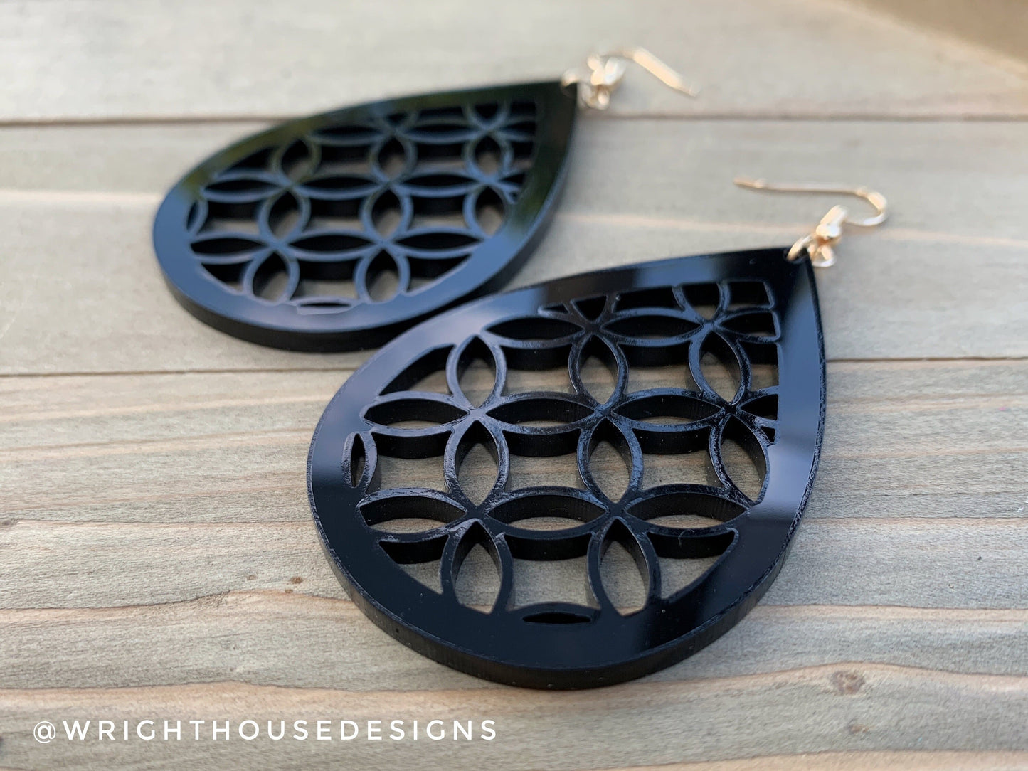 Flower of life Style Black Acrylic - Geometric Pattern Earrings