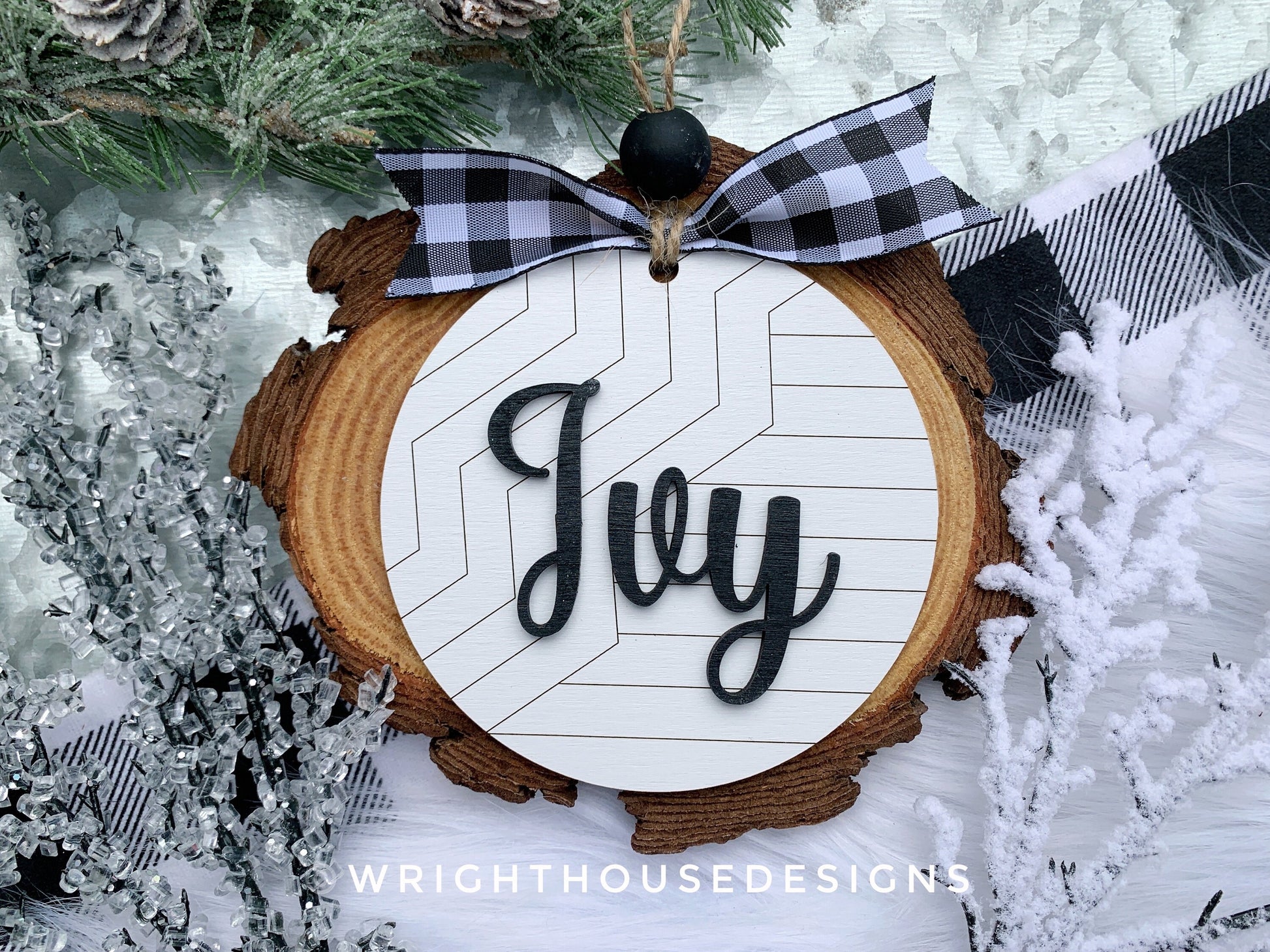 Custom Name Pattern Monogram Ornament - Farmhouse Minimalist Christmas Tree Ornament - Round Shiplap Stocking Tag - Holiday Gift for Couples