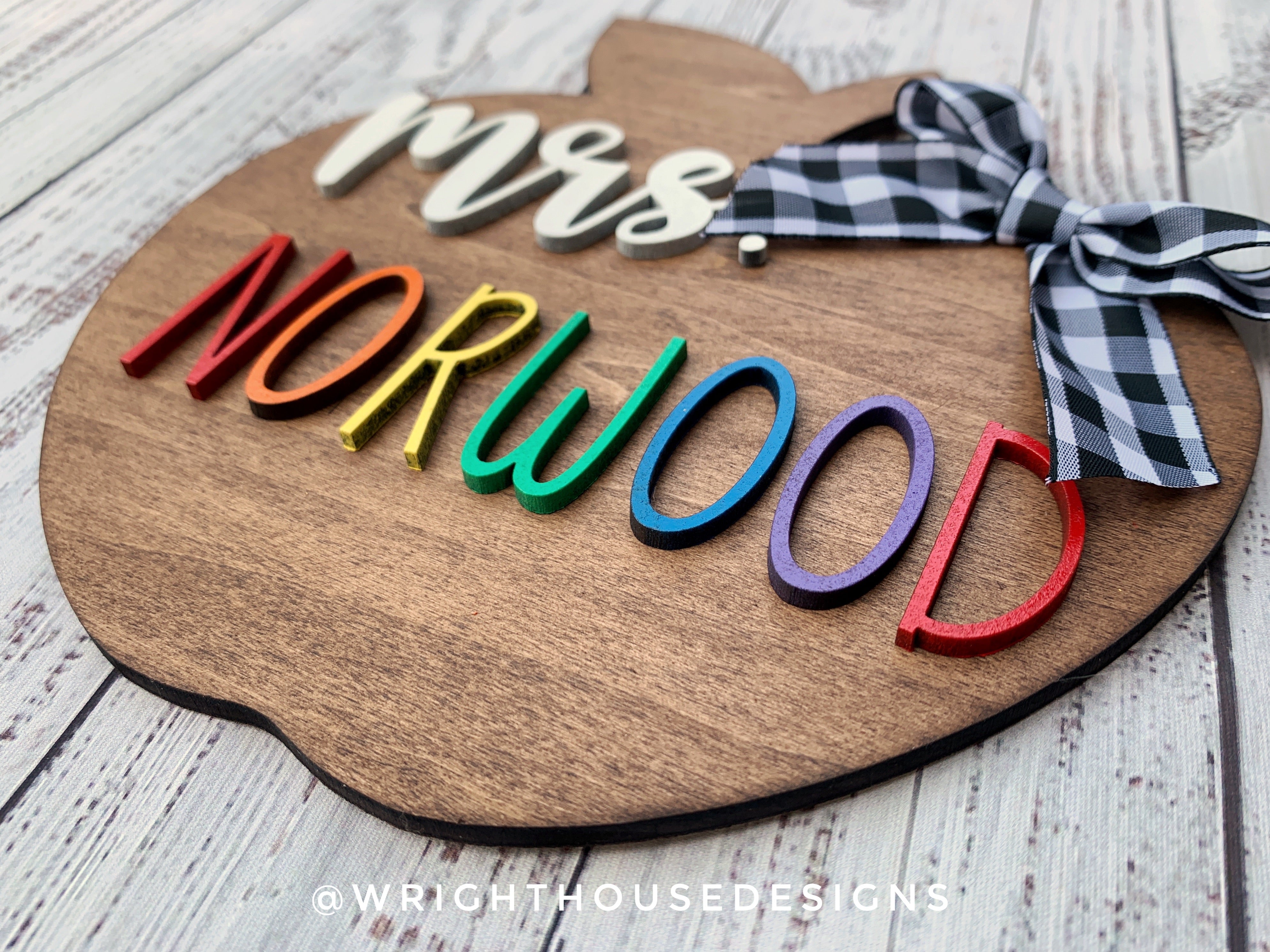 Apple Desk Sign - Back to School Teacher Appreciation Gift